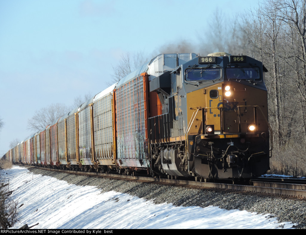 CSX 966 on X204